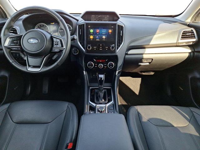Photo of 2024 Ice Silver Metallic Subaru Forester