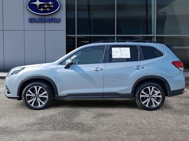Photo of 2024 Ice Silver Metallic Subaru Forester