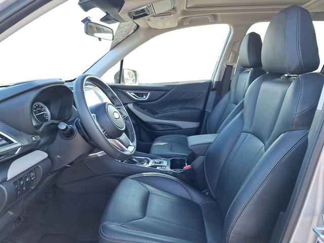 Photo of 2024 Ice Silver Metallic Subaru Forester