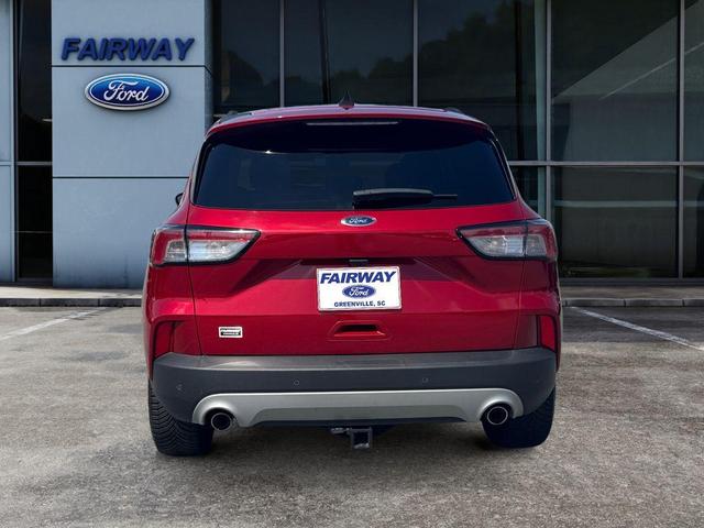 Photo of 2022 Rapid Red Metallic Tinted Clearcoat Ford Escape PHEV