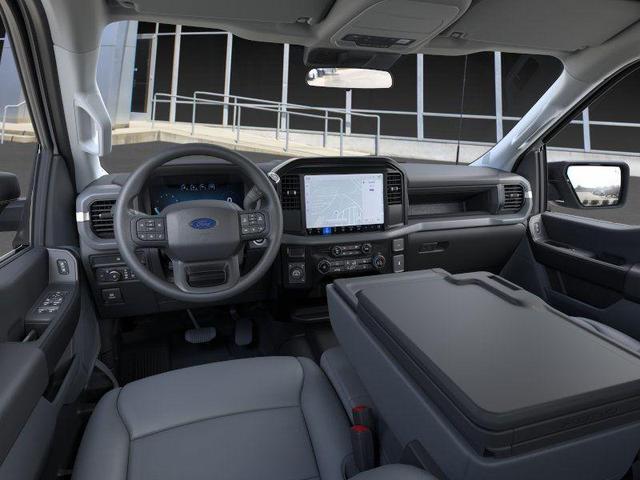 Photo of 2025 Oxford White Ford F-150