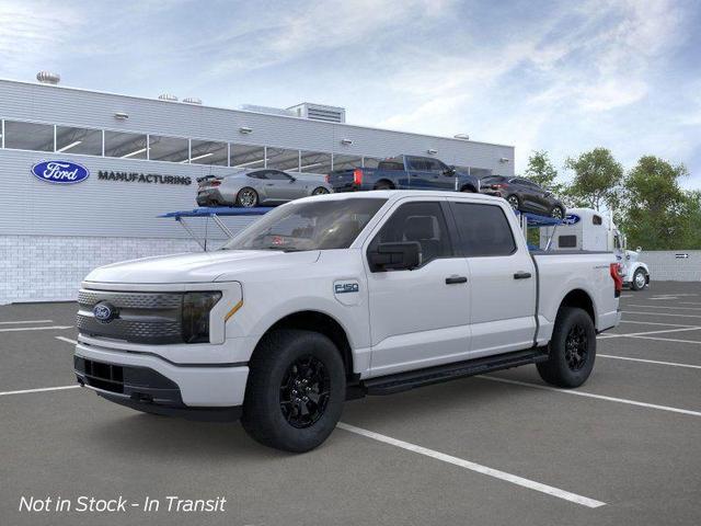 Photo of 2025 Oxford White Ford F-150 Lightning