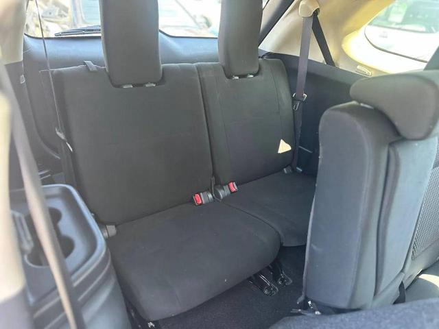 Photo of 2017 Labrador Black Pearl Mitsubishi Outlander