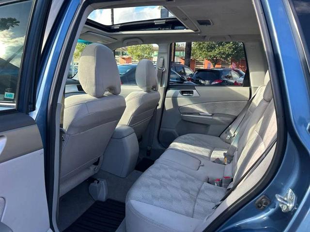 Photo of 2009 Newport Blue Pearl Subaru Forester