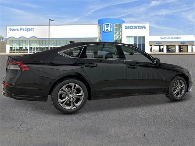 Photo of 2025 Crystal Black Pearl Honda Accord Hybrid