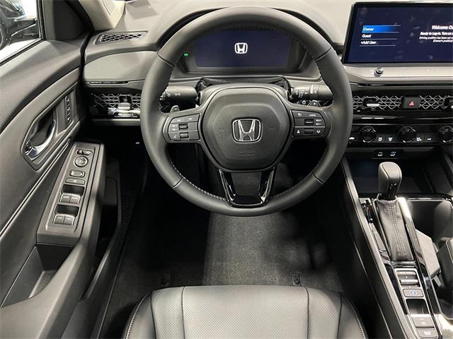 Photo of 2025 Crystal Black Pearl Honda Accord Hybrid