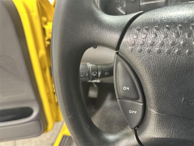 Photo of 2002 Yellow Ford Ranger