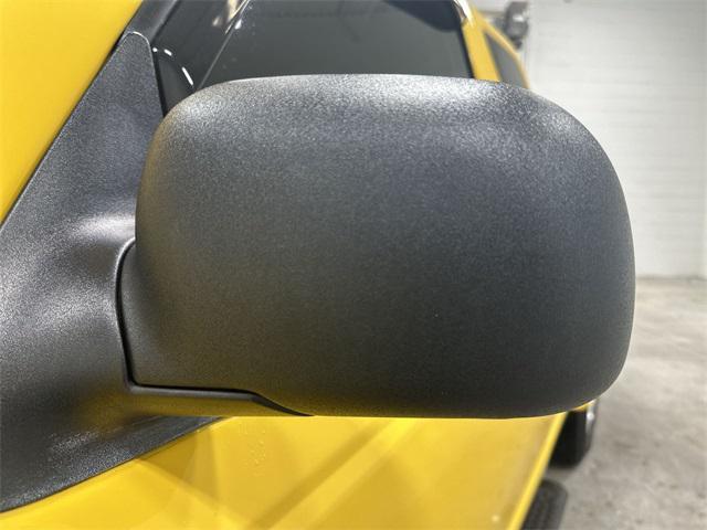Photo of 2002 Yellow Ford Ranger