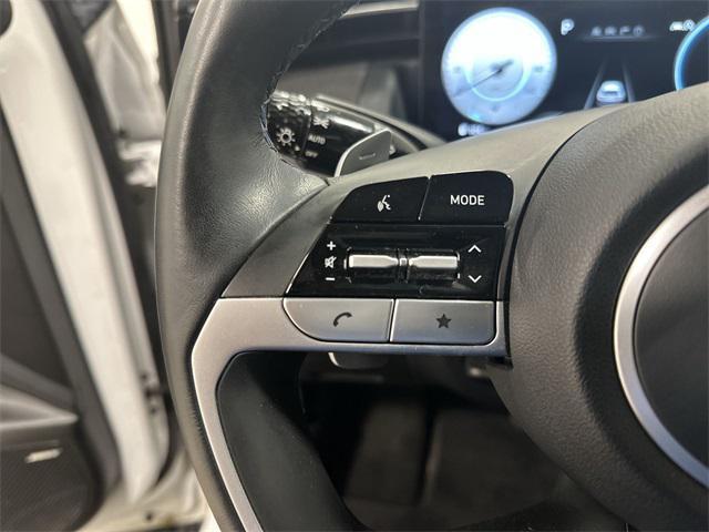 Photo of 2022 Quartz White Hyundai TUCSON