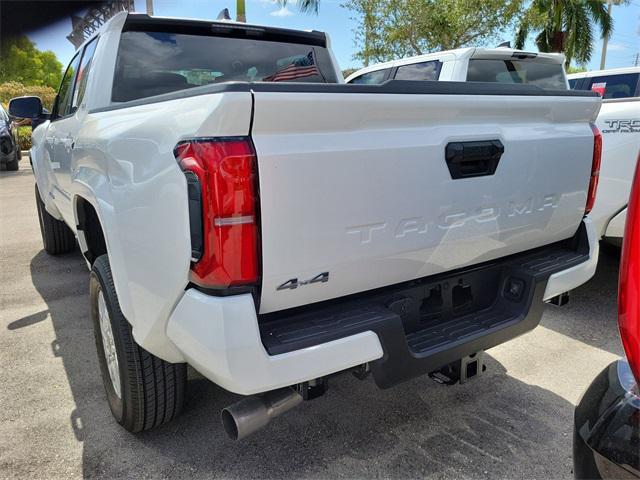 Photo of 2025 Ice Cap Toyota Tacoma