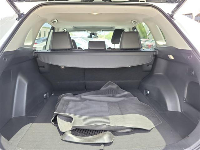 Photo of 2022 Blizzard Pearl Toyota RAV4