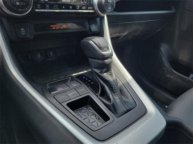 Photo of 2022 Blizzard Pearl Toyota RAV4