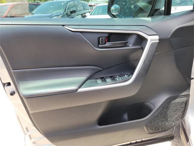 Photo of 2023 Silver Sky Metallic Toyota RAV4