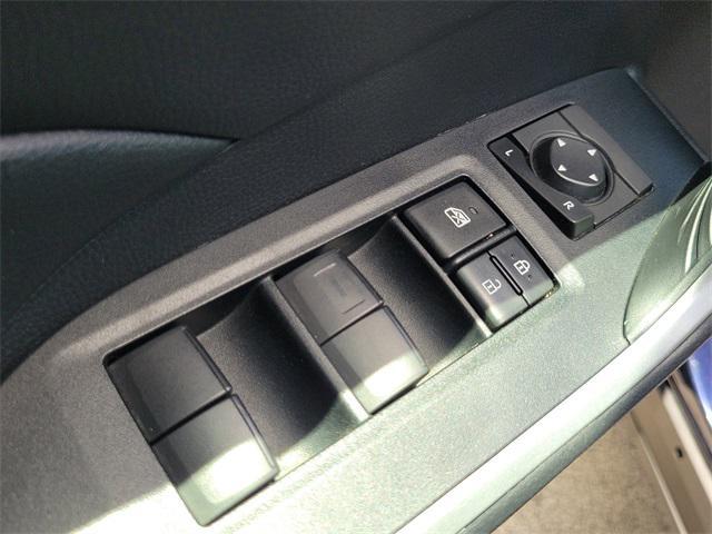 Photo of 2020 Blue Toyota RAV4
