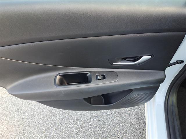 Photo of 2025 Serenity White Hyundai ELANTRA