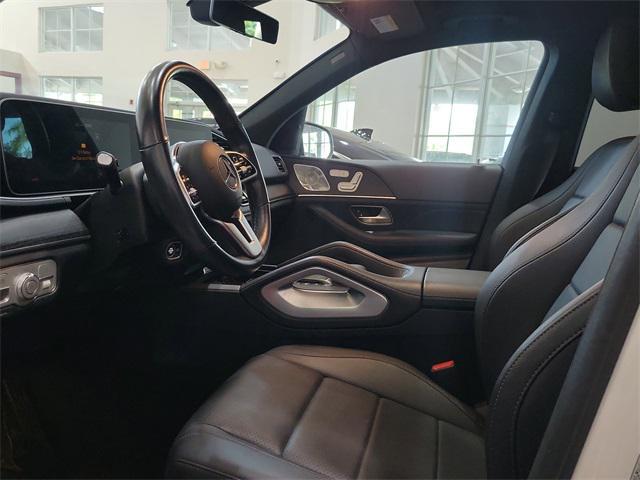 Photo of 2023 White Mercedes-Benz GLE 350