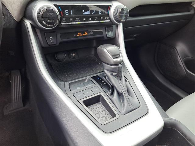 Photo of 2023 White Toyota RAV4