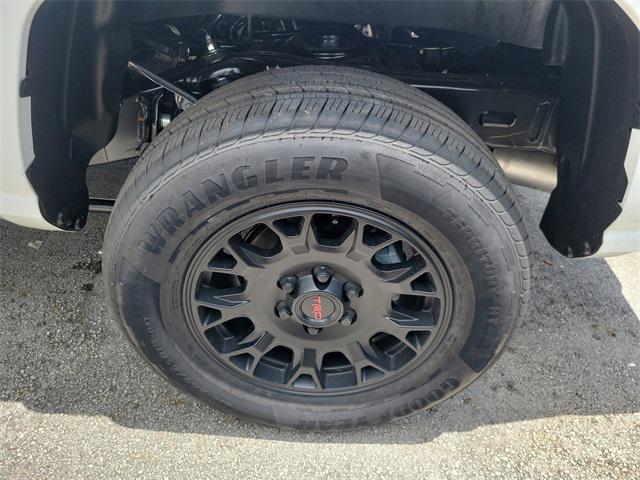 Photo of 2025 Ice Cap Toyota Tacoma