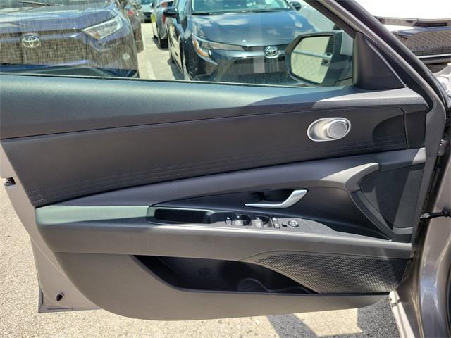 Photo of 2023 Fluid Metal Hyundai ELANTRA