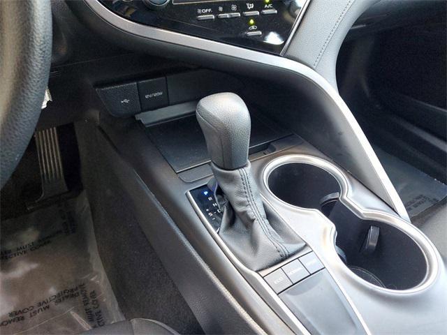 Photo of 2023 Ice Cap Toyota Camry