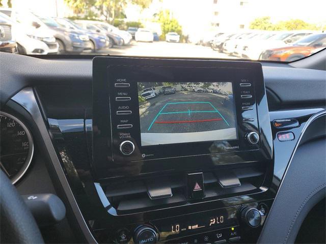 Photo of 2023 Ice Cap Toyota Camry