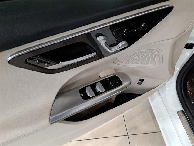 Photo of 2022 Polar White Mercedes-Benz C-Class