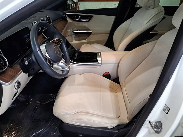 Photo of 2022 Polar White Mercedes-Benz C-Class
