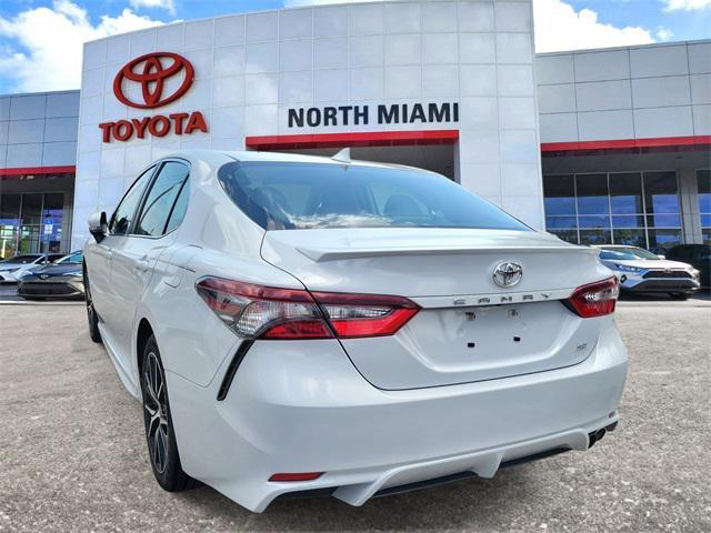 Photo of 2023 Ice Cap Toyota Camry