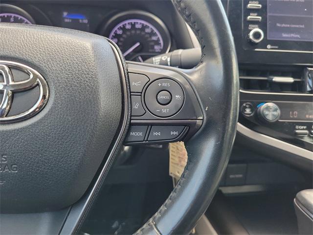 Photo of 2023 Ice Cap Toyota Camry