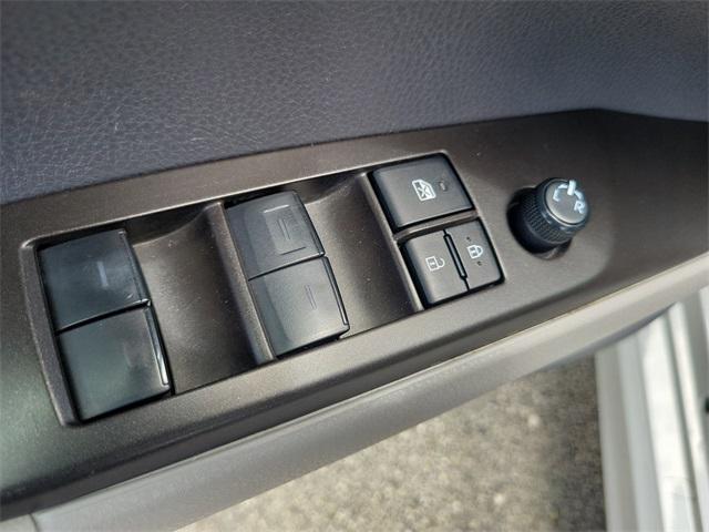 Photo of 2023 Ice Cap Toyota Camry