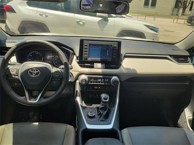 Photo of 2022 Blizzard Pearl Toyota RAV4 Hybrid
