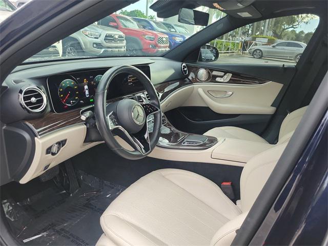 Photo of 2021 Lunar Blue Metallic Mercedes-Benz E-Class