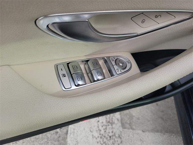 Photo of 2021 Lunar Blue Metallic Mercedes-Benz E-Class