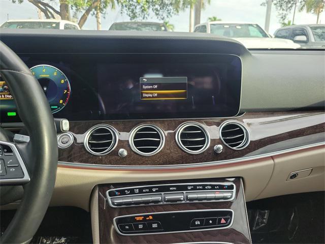 Photo of 2021 Lunar Blue Metallic Mercedes-Benz E-Class