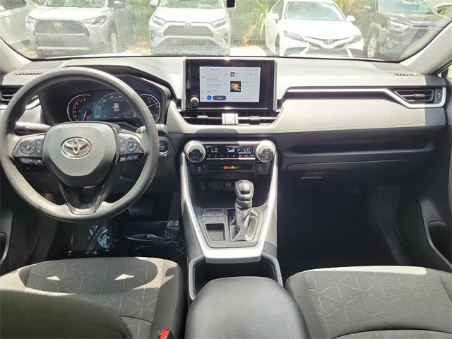 Photo of 2023 Ice Cap Toyota RAV4