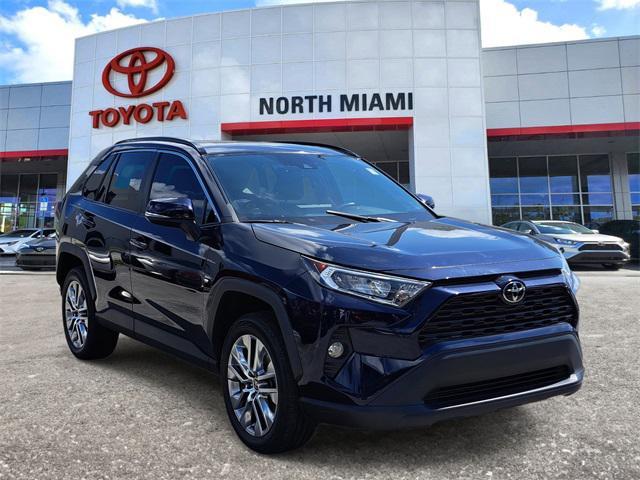 Photo of 2021 Blue Toyota RAV4