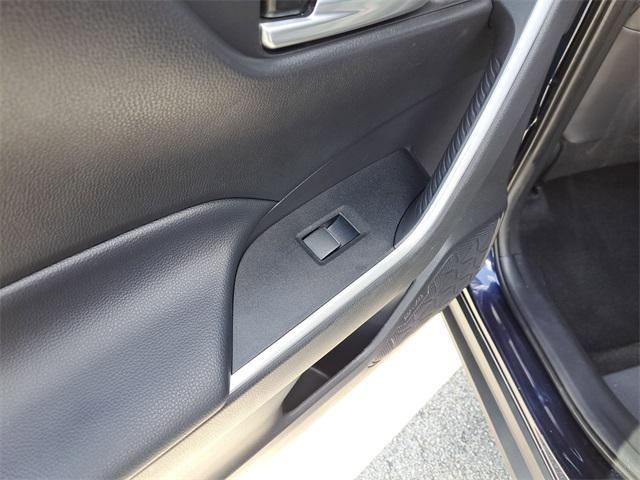 Photo of 2021 Blue Toyota RAV4