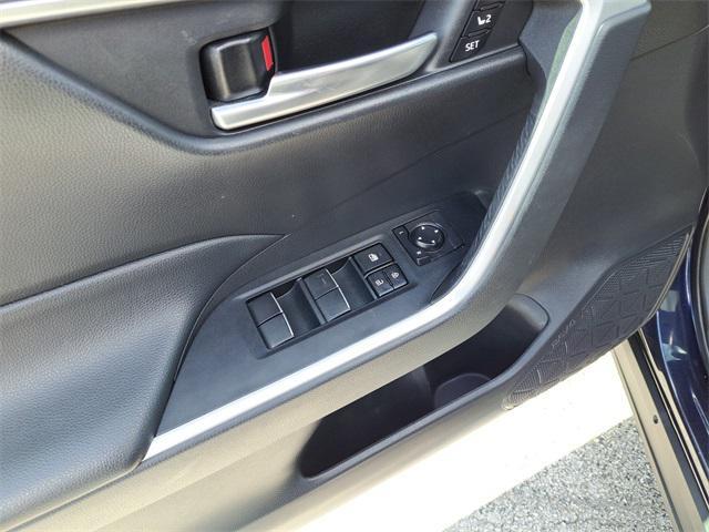 Photo of 2021 Blue Toyota RAV4