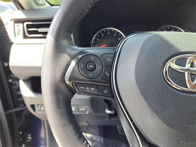 Photo of 2021 Blue Toyota RAV4