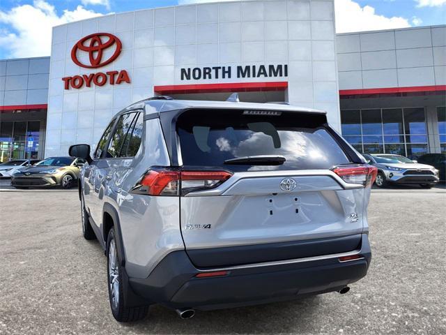 Photo of 2024 Silver Sky Metallic Toyota RAV4
