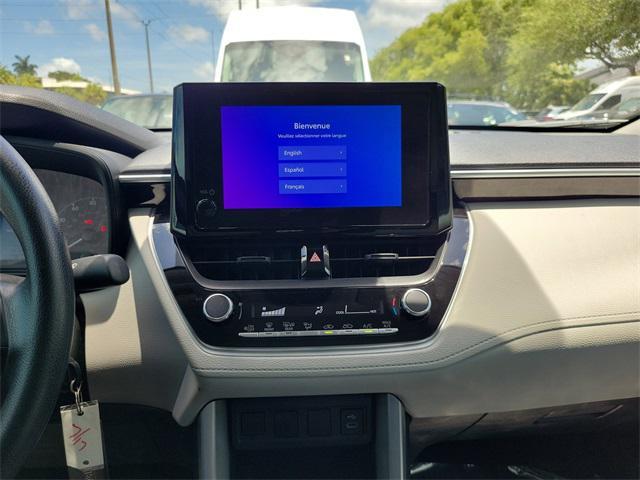Photo of 2024 Blue Toyota Corolla Cross