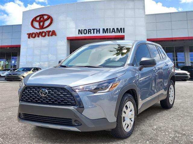 Photo of 2024 Blue Toyota Corolla Cross