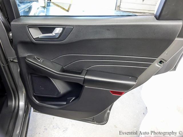 Photo of 2022 CARBONIZED GRAY Ford Escape