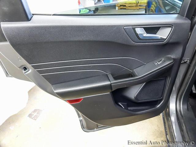 Photo of 2022 CARBONIZED GRAY Ford Escape