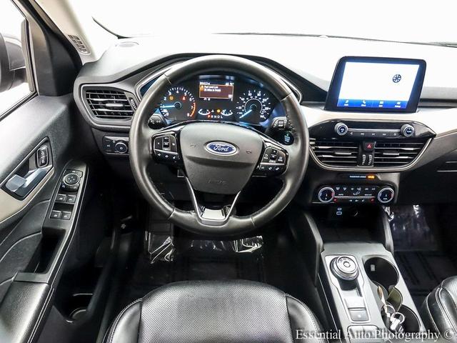 Photo of 2022 CARBONIZED GRAY Ford Escape