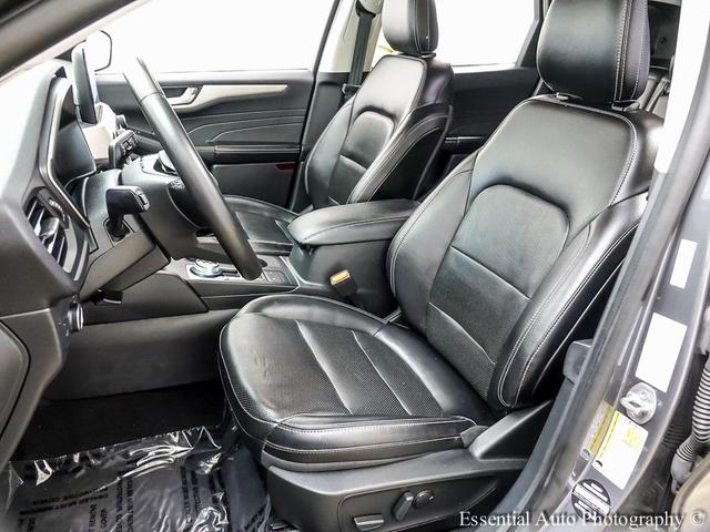 Photo of 2022 CARBONIZED GRAY Ford Escape