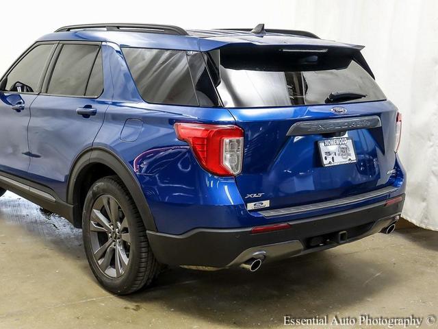 Photo of 2022 ATLAS BLUE METALLIC Ford Explorer