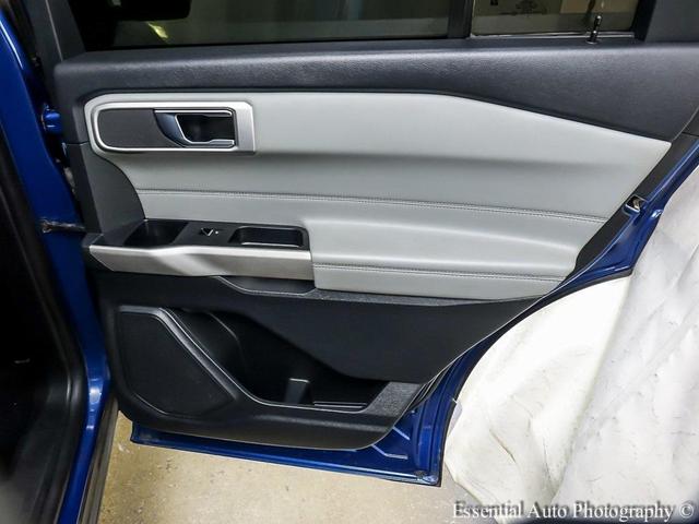 Photo of 2022 ATLAS BLUE METALLIC Ford Explorer