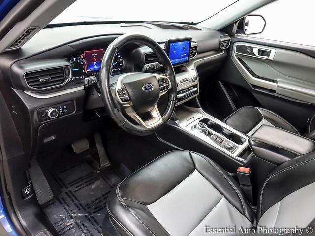 Photo of 2022 ATLAS BLUE METALLIC Ford Explorer