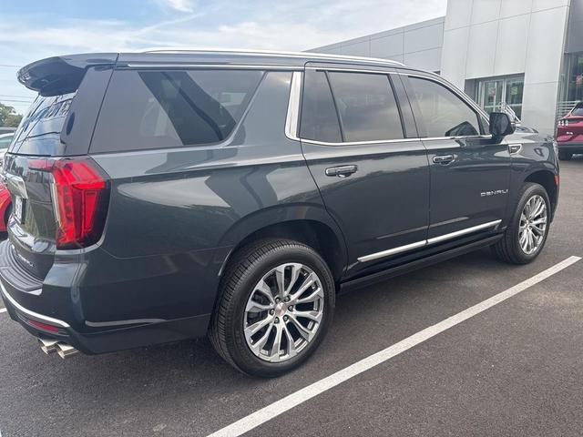 Photo of 2021 Hunter Metallic GMC Yukon